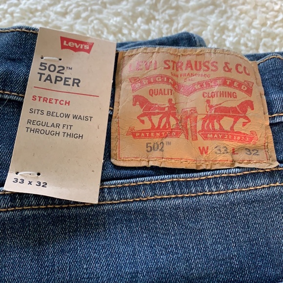 Levi 502 Taper Jeans.  33 x 32 Stretch. Dark Blue. - Picture 4 of 4